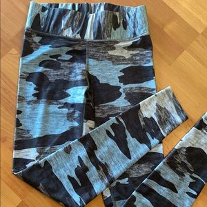 Terez Camo Hi Shine Leggings